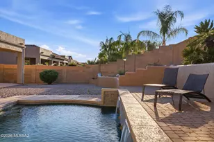1220 W Calabria Ct, Oro Valley, AZ 85755 - Photo 9