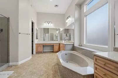 1220 W Calabria Court, Oro Valley, AZ 85755 - Photo 37