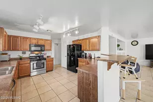 1034 W Sea Star Dr, Tucson, AZ 85704 - Photo 13
