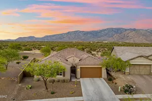 12744 N Lauterbrunnen Ln, Oro Valley, AZ 85755 - Photo 3
