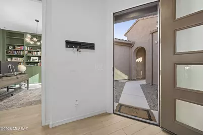 12744 N Lauterbrunnen Lane, Oro Valley, AZ 85755 - Photo 11