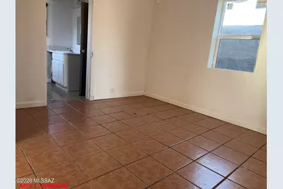 447 E 35th Street, Tucson, AZ 85713 - Photo 13