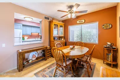 2082 S Santa Carla Drive, Green Valley, AZ 85614 - Photo 5