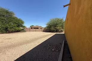 8050 W Crowned Eagle Ct, Tucson, AZ 85757 - Photo 33
