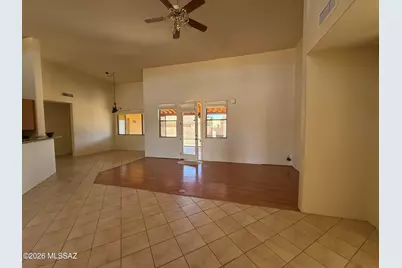 8050 W Crowned Eagle Court, Tucson, AZ 85757 - Photo 15