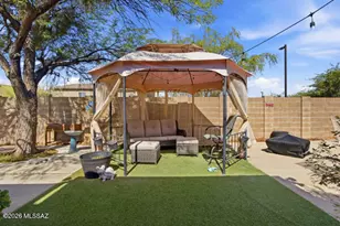 9458 E Bench Mark Loop, Tucson, AZ 85747 - Photo 23