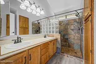 9907 N Longford Dr, Tucson, AZ 85742 - Photo 23