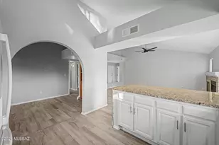 9907 N Longford Dr, Tucson, AZ 85742 - Photo 19