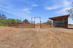 25290 E Tonopah Trail, Benson, AZ 85602 - Photo 33