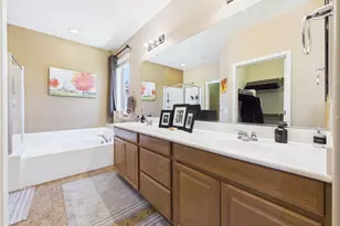 10484 S Cutting Horse Dr, Vail, AZ 85641 - Photo 9