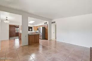 1125 E Kleindale Rd, Tucson, AZ 85719 - Photo 7