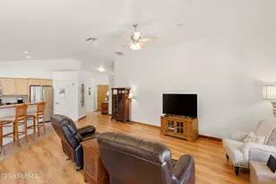 10490 E Oakbrook St, Tucson, AZ 85747 - Photo 9