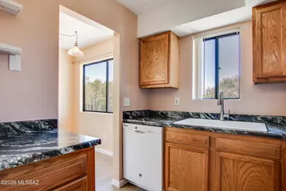 6624 E Calle La Paz #D, Tucson, AZ 85715 - Photo 9