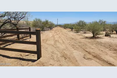 16850 S Mission Road #7, Sahuarita, AZ 85629 - Photo 5