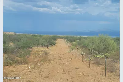 16850 S Mission Road #7, Sahuarita, AZ 85629 - Photo 17