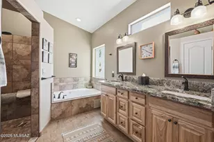 2749 S Greenside Pl, Green Valley, AZ 85614 - Photo 13