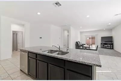 9271 W Creosote Rain Drive, Marana, AZ 85653 - Photo 11