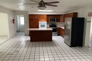 955 N Larry Pl, Tucson, AZ 85710 - Photo 3