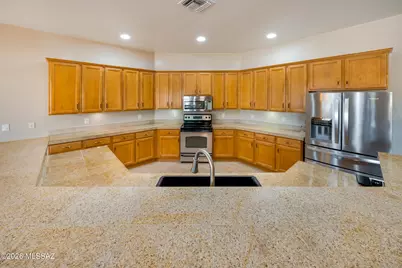 251 N Del Sur Drive, Vail, AZ 85641 - Photo 9