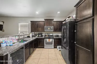 11252 W Artifact Quarry Drive, Marana, AZ 85658 - Photo 9