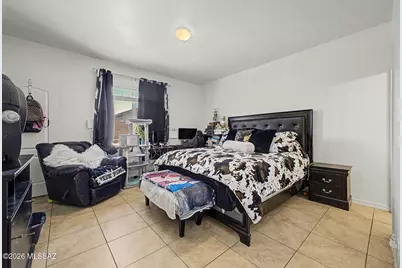 11252 W Artifact Quarry Drive, Marana, AZ 85658 - Photo 13