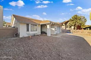 10095 E Autumnwind Pl, Tucson, AZ 85730 - Photo 3