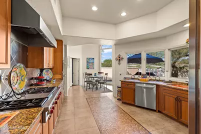 8513 N Nob Hill Drive, Tucson, AZ 85742 - Photo 15