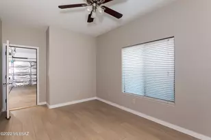 7458 W Crimson Sky Dr, Tucson, AZ 85743 - Photo 31