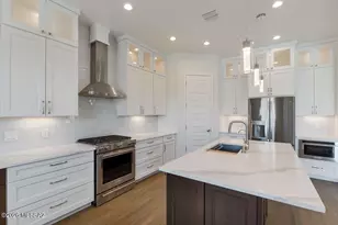 1005 W Lark Bunting Ln, Oro Valley, AZ 85755 - Photo 3