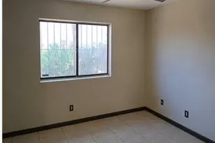 905 E Mesquite Dr, Tucson, AZ 85719 - Photo 5