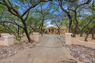 12501 E Gold Dust Dr, Tucson, AZ 85749 - Photo 7