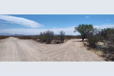 18565 W McClean Road, Marana, AZ 85653 - Photo 5