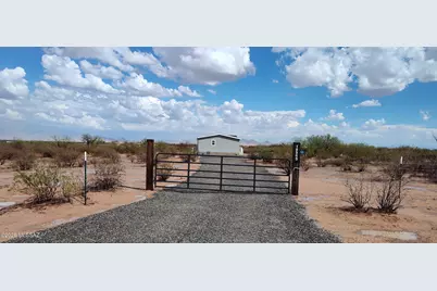 18565 W McClean Road, Marana, AZ 85653 - Photo 7