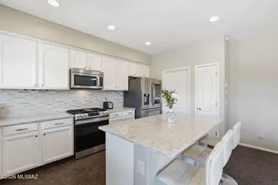 11911 N Prospect Point Place, Oro Valley, AZ 85737 - Photo 5