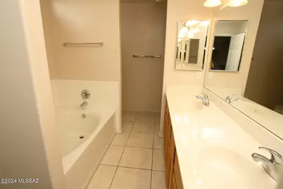 9465 N Elan Lane, Tucson, AZ 85742 - Photo 15