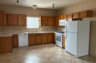 911 E Adams St, Tucson, AZ 85719 - Photo 7