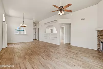 603 W VÃ­a Rosaldo, Green Valley, AZ 85614 - Photo 7