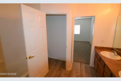 312 E Calle Cerita, Green Valley, AZ 85614 - Photo 7