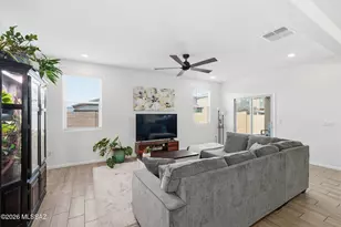 7168 W Vineridge Dr, Tucson, AZ 85757 - Photo 5