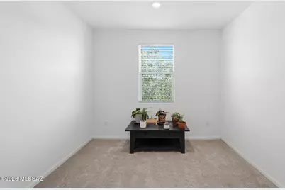 7168 W Vineridge Drive, Tucson, AZ 85757 - Photo 11
