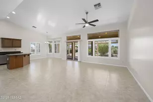 763 N Skywalker Pl, Green Valley, AZ 85614 - Photo 7