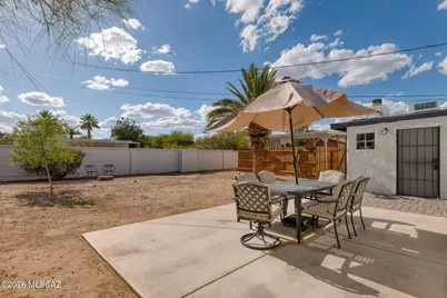 129 N Columbus Boulevard, Tucson, AZ 85711 - Photo 33