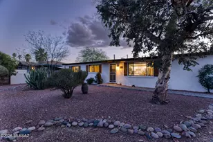 129 N Columbus Blvd, Tucson, AZ 85711 - Photo 1