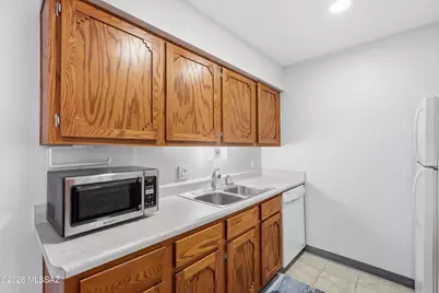 6325 N Barcelona Lane #707, Tucson, AZ 85704 - Photo 11