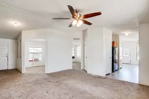 7983 N Team Roper Rd, Tucson, AZ 85743 - Photo 15
