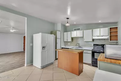 7540 E Poinciana Drive, Tucson, AZ 85730 - Photo 11