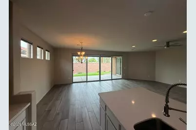8965 E Wright School Loop, Tucson, AZ 85715 - Photo 7
