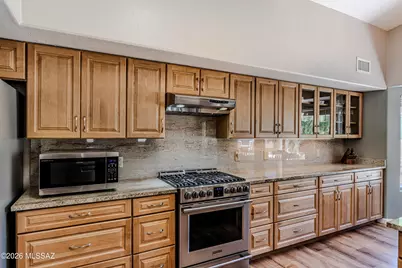 12953 N Meadview Way, Oro Valley, AZ 85755 - Photo 11