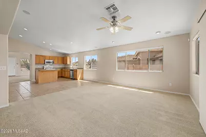 2533 W Southern Star Drive, Tucson, AZ 85713 - Photo 7