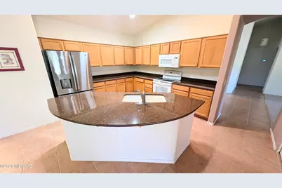39544 S Winding Drive, Saddlebrooke, AZ 85739 - Photo 11